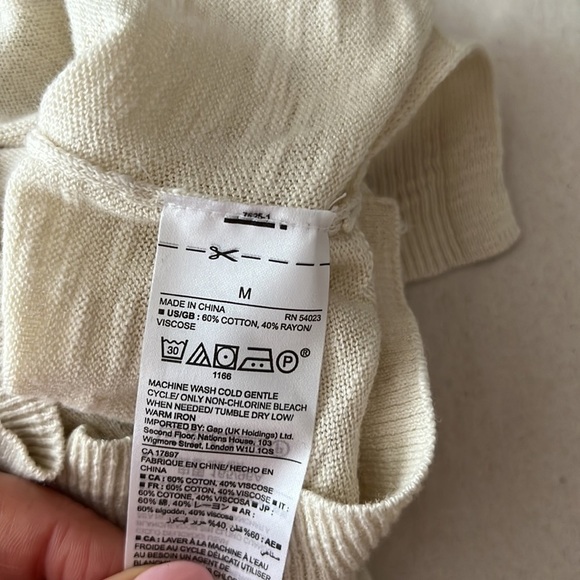 Gap l Watermeon Blouse - Picture 4 of 4